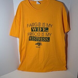 NDSU Bison Football Yellow T-shirt Mens XL North Dakota State University